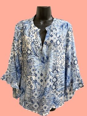 Blue Floral Print Women's Peasant Blouse⭐️NWT⭐️